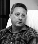 田崎健太「国境なきフットボール」