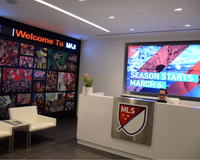 田崎健太「国境なきフットボール」