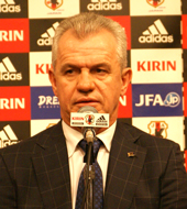 アギーレ新監督「イレブン全員が守り、攻めるチームを目指す」　〜代表監督就任会見〜