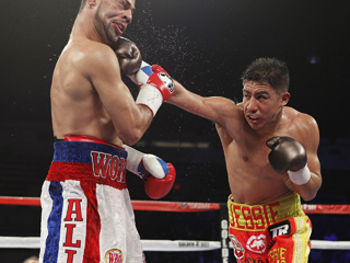 （写真：３月は会心のKO勝ちでウェルター王者に就き、評価を上げた　Photo By Tom Hogan-HoganPhotos/Golden Boy Promotions」）