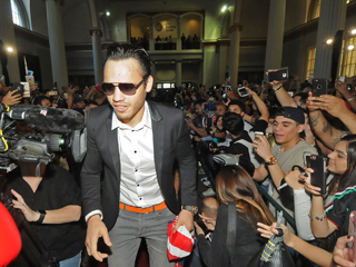 （写真：最近は株が大きく下がったチャベスだが、一時はカネロ以上に期待された時期もあった　Photo By Rich /Golden Boy Promotions）