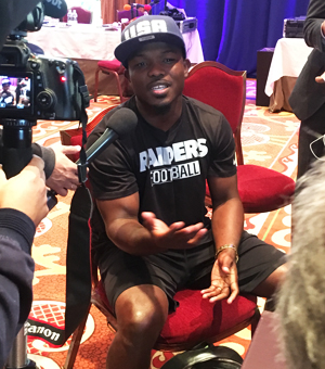 （写真：同じトップランク傘下のブラッドリーともすでに３度対戦。新鮮味のあるマッチメークは少なくなった）