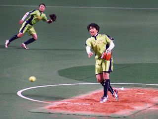（写真：４年目の庄司は初の開幕投手）