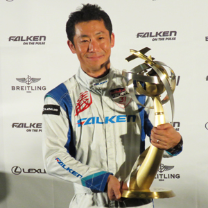 エアレース年間総合Ｖ・室屋、「技術でも世界一に」