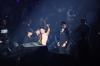 吉成名高、新設のベルト奪取 野杁はフェザー級キックボクシングの王座統一ならず　～ONE～