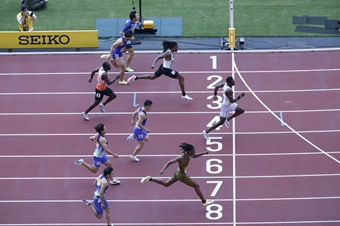 男100mは世界陸上東京大会二冠のライルズ（アメリカ）が９秒95で優勝 日本人トップは桐生　～セイコーゴールデンGP～