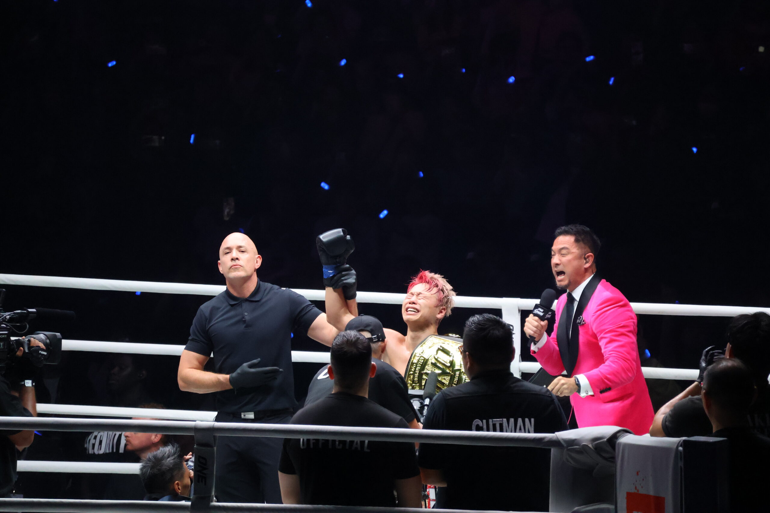 武尊、万感のラストマッチ｢みんなで格闘技界を盛り上げましょう｣とリング上で叫ぶ　～ONE～