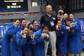 女子 秀明大 ｖ２ 男子はブルボンkzが６年ぶり２度目の優勝 水球日本選手権 Sports Communications